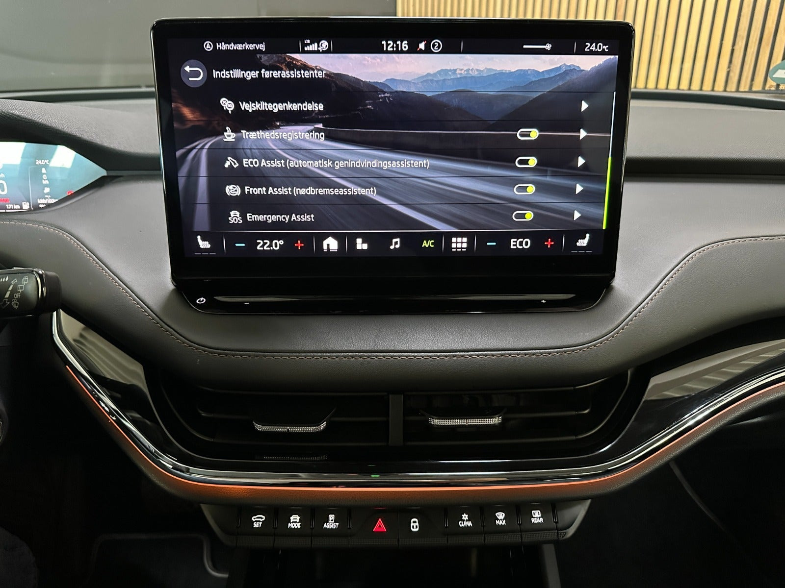 Sort Skoda Enyaq fra 2021
