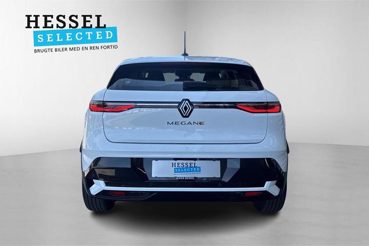 Hvid Renault Megane E-Tech fra 2023