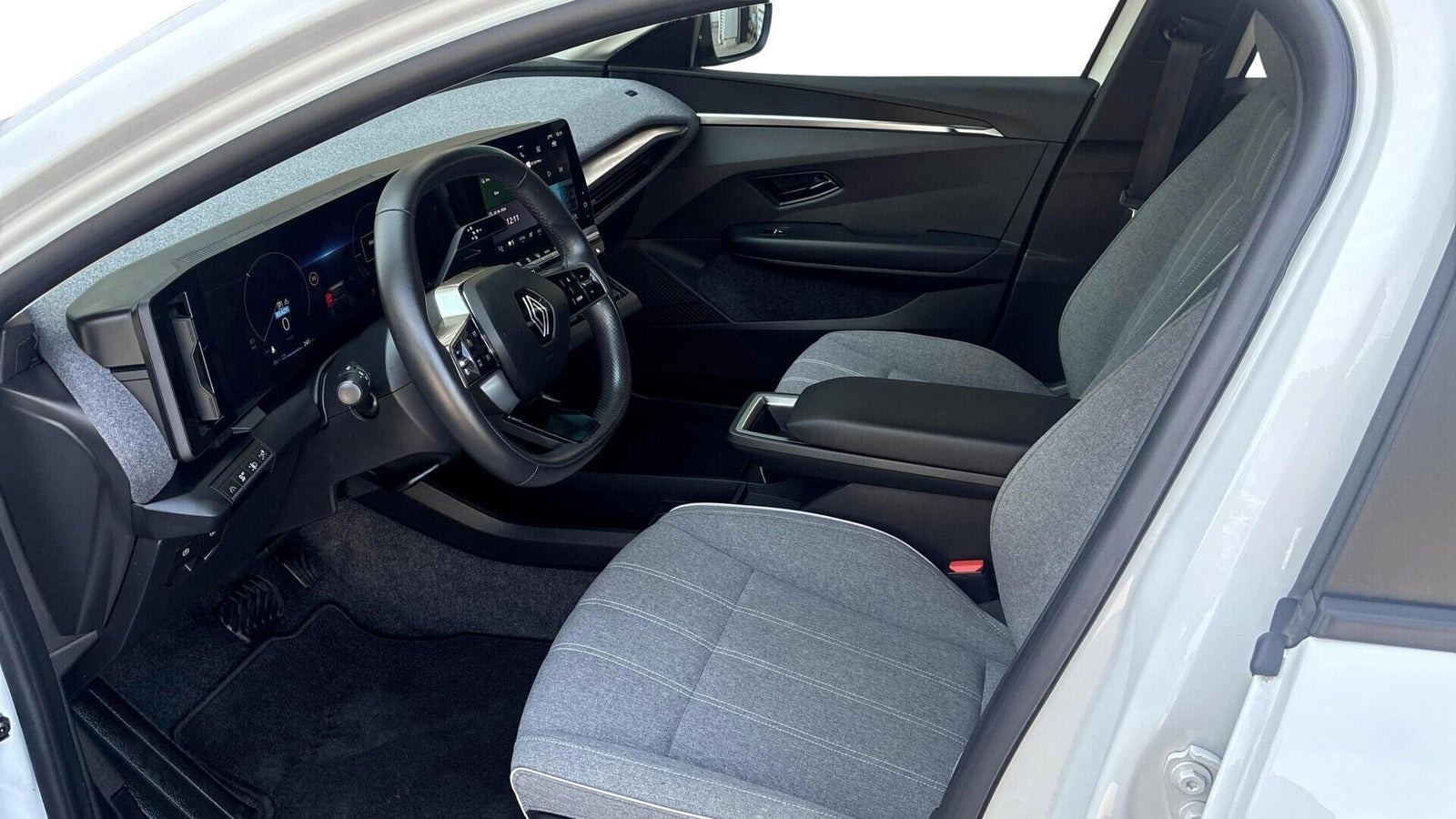 Hvid Renault Megane E-Tech fra 2023