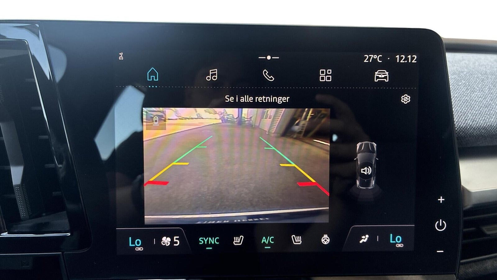 Hvid Renault Megane E-Tech fra 2023