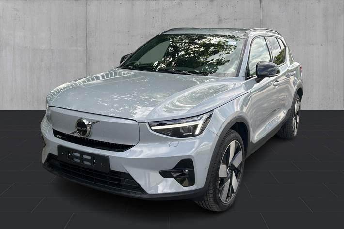 Grå Volvo EX40 fra 2024