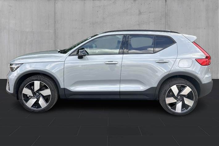 Grå Volvo EX40 fra 2024