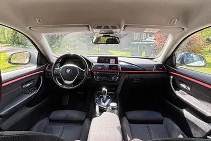Hvid BMW 420i fra 2018
