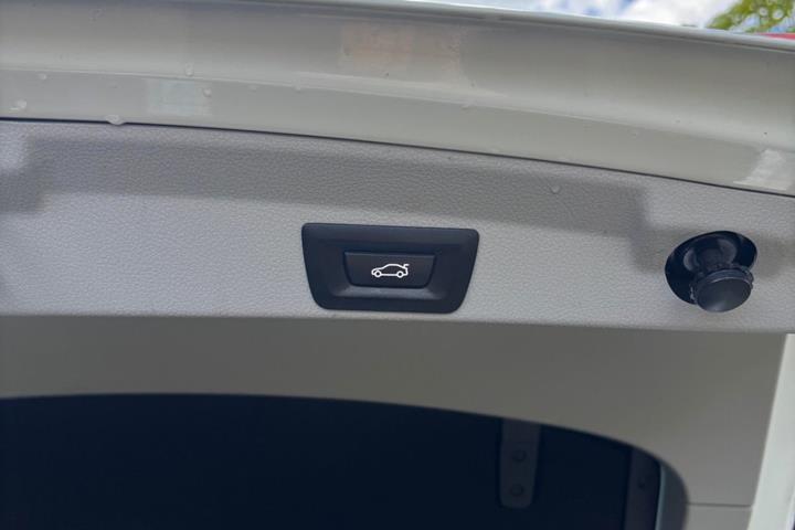 Hvid BMW 420i fra 2018