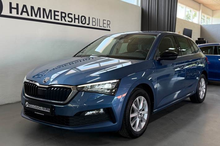 Blå Skoda Scala fra 2020