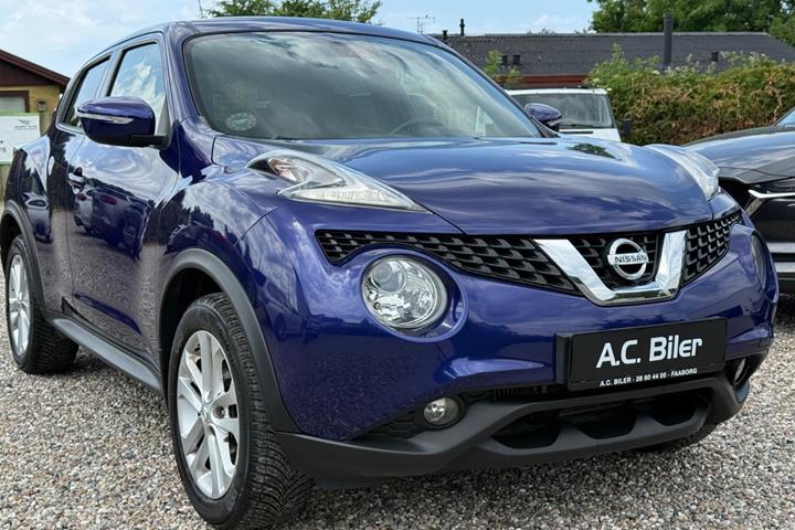 Lilla Nissan Juke fra 2016 set udefra