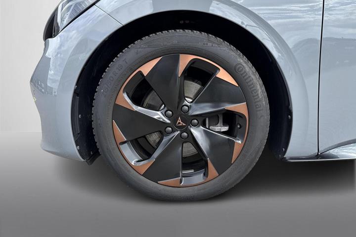 Grå Cupra Born fra 2024
