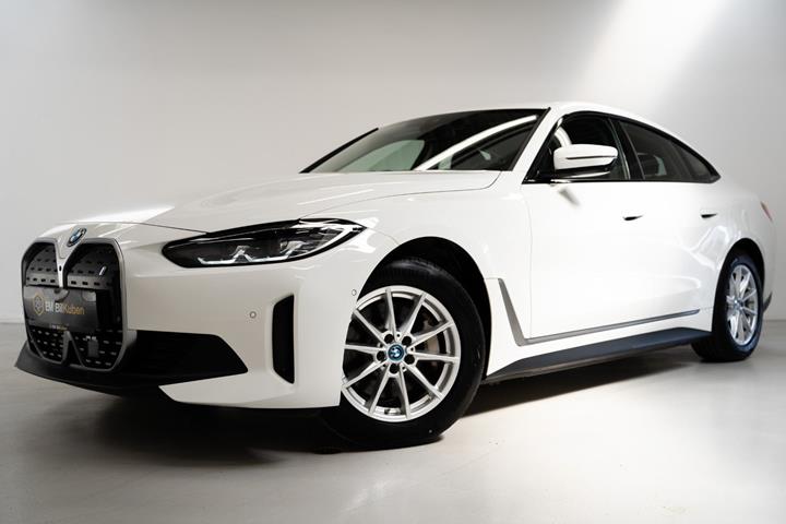 undefined BMW i4 fra 2023 set udefra