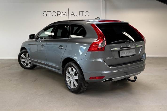 Grå Volvo XC60 fra 2016