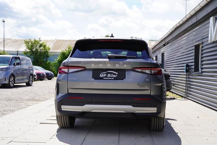 Grå Skoda Elroq fra 2026