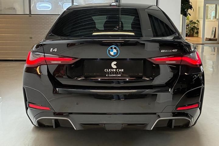 Sort BMW i4 fra 2025