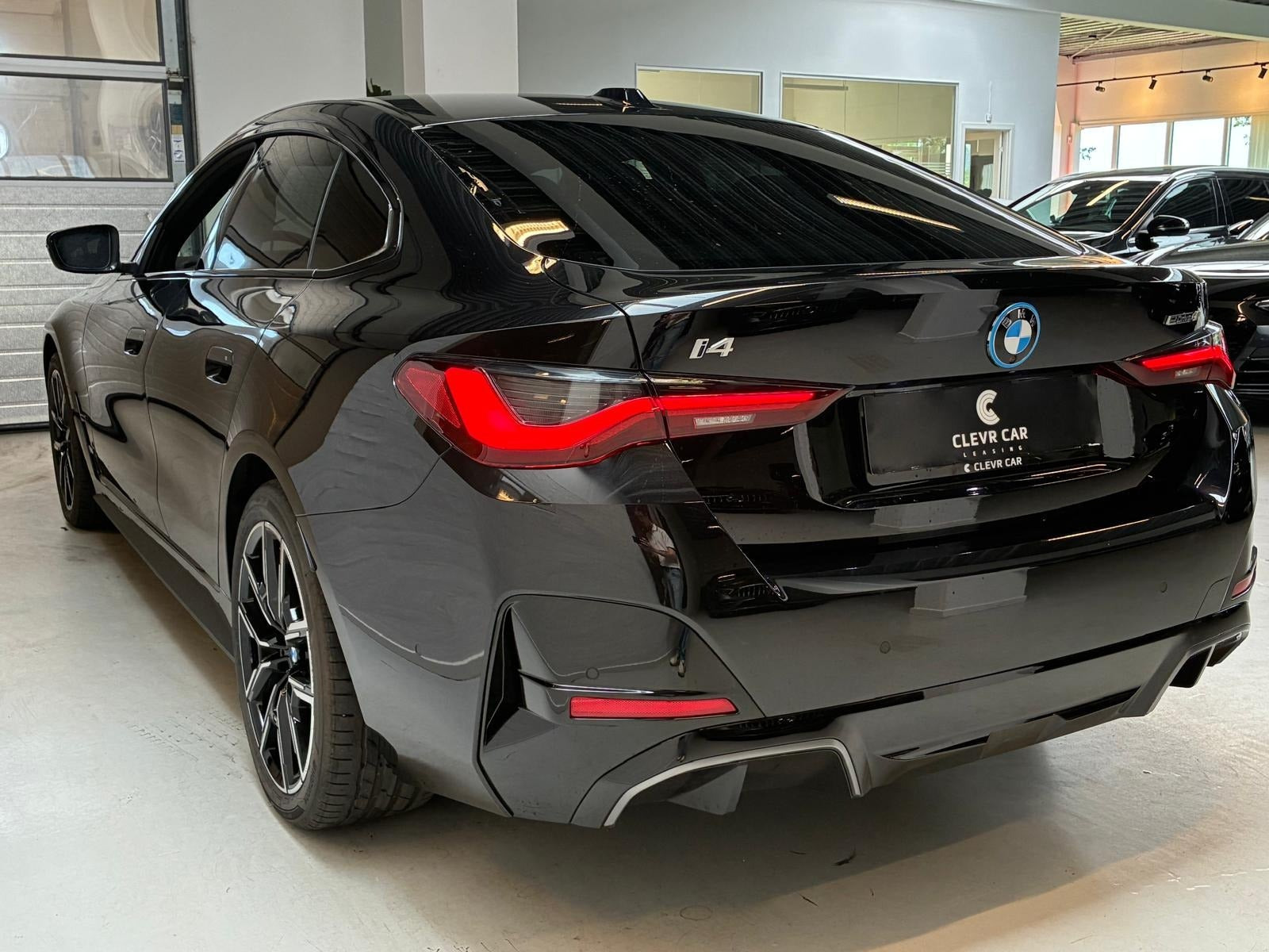 Sort BMW i4 fra 2025