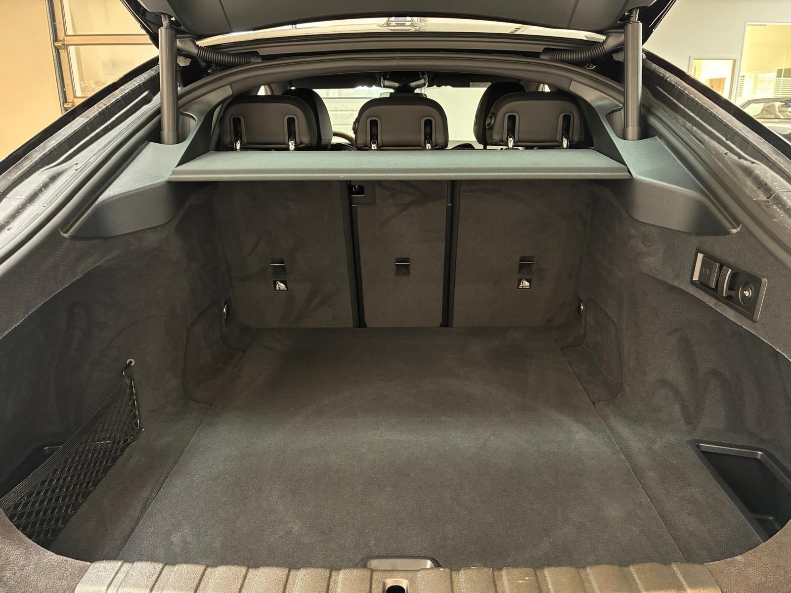 Sort BMW i4 fra 2025