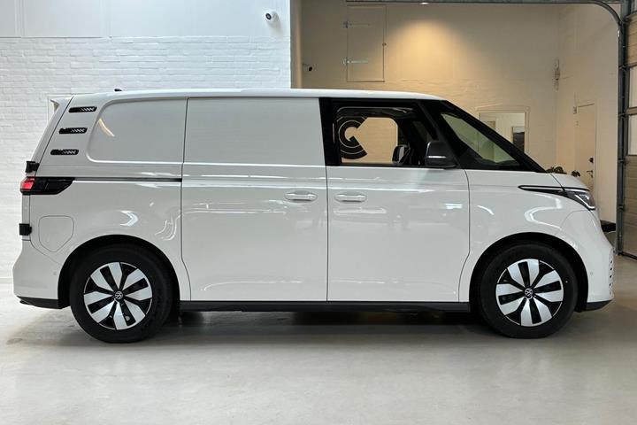 Hvid VW ID.Buzz fra 2023