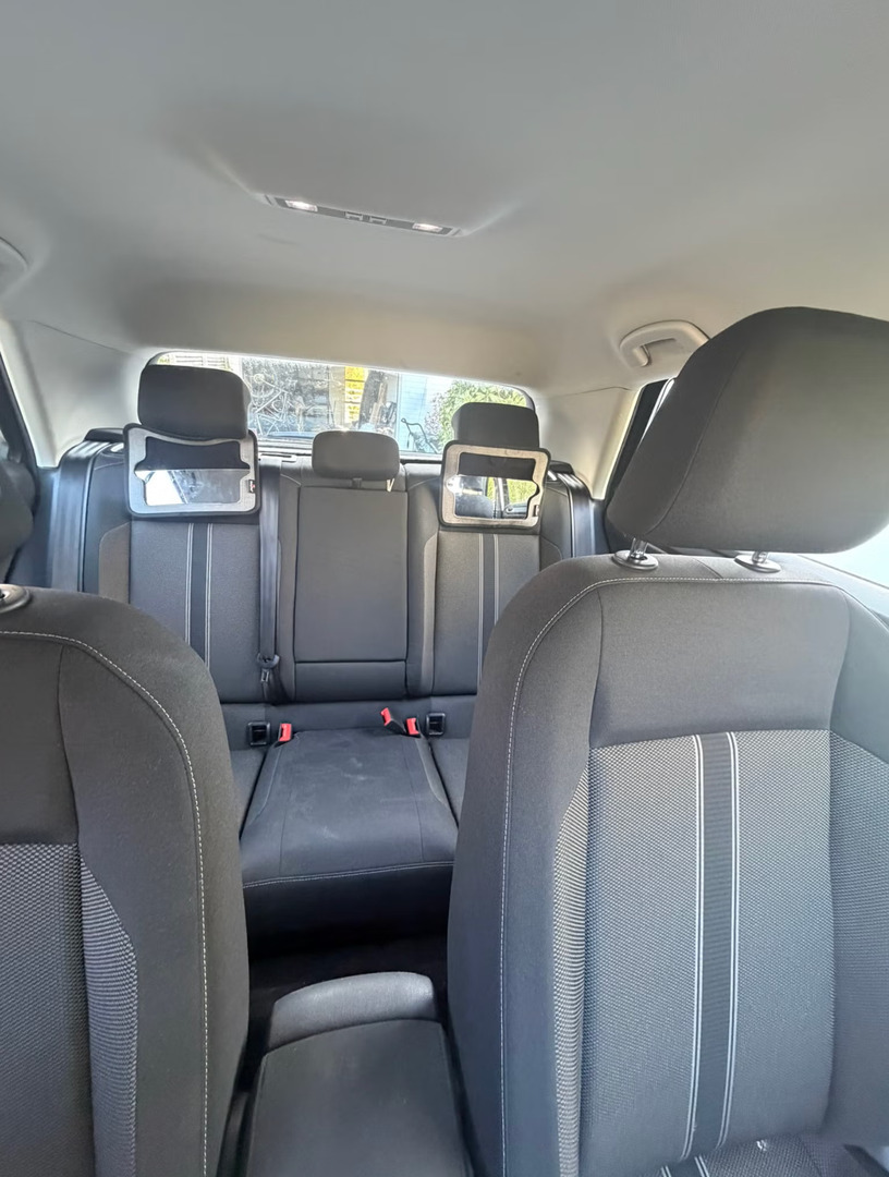 Grå VW T-Roc fra 2019