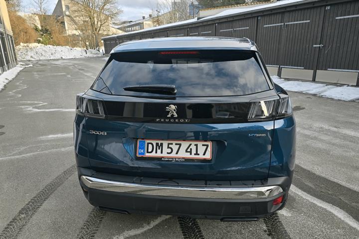 Blå Peugeot 3008 fra 2022
