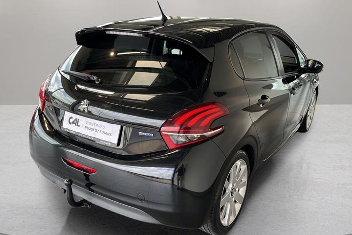 Sort Peugeot 208 fra 2015