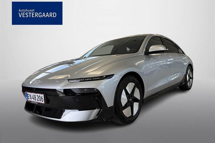 Grå Hyundai Ioniq 6 fra 2026 set udefra