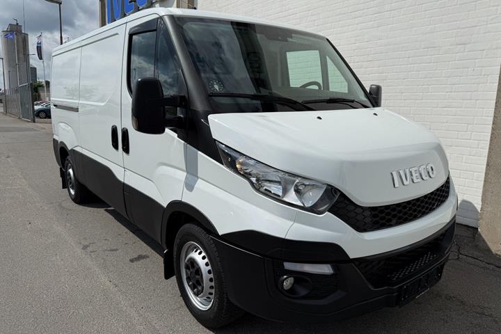 Hvid Iveco Daily fra 2016