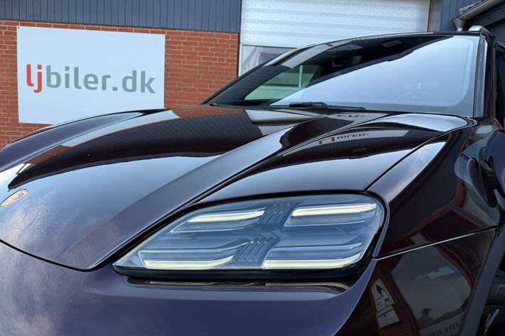 undefined Porsche Macan 4 fra 2024