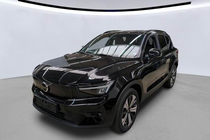 Sort Volvo XC40 fra 2023