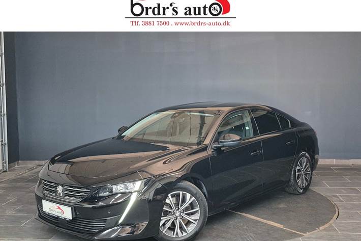 Sort Peugeot 508 fra 2022 set udefra
