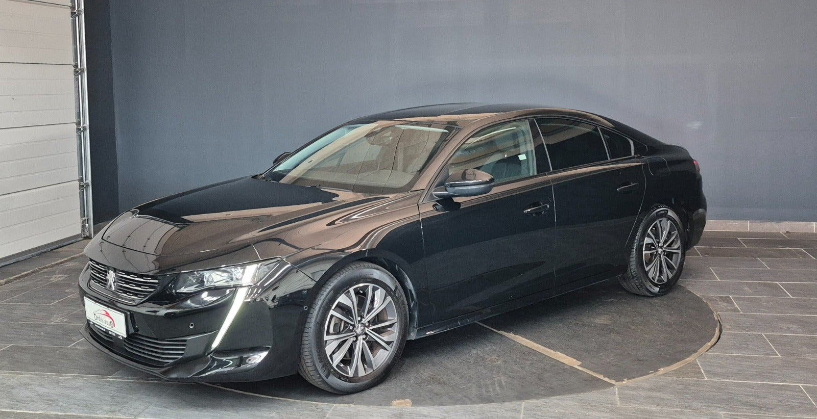 Sort Peugeot 508 fra 2022