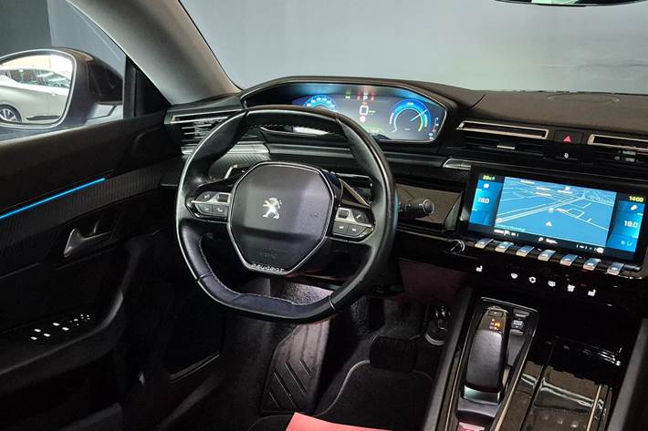 Sort Peugeot 508 fra 2022