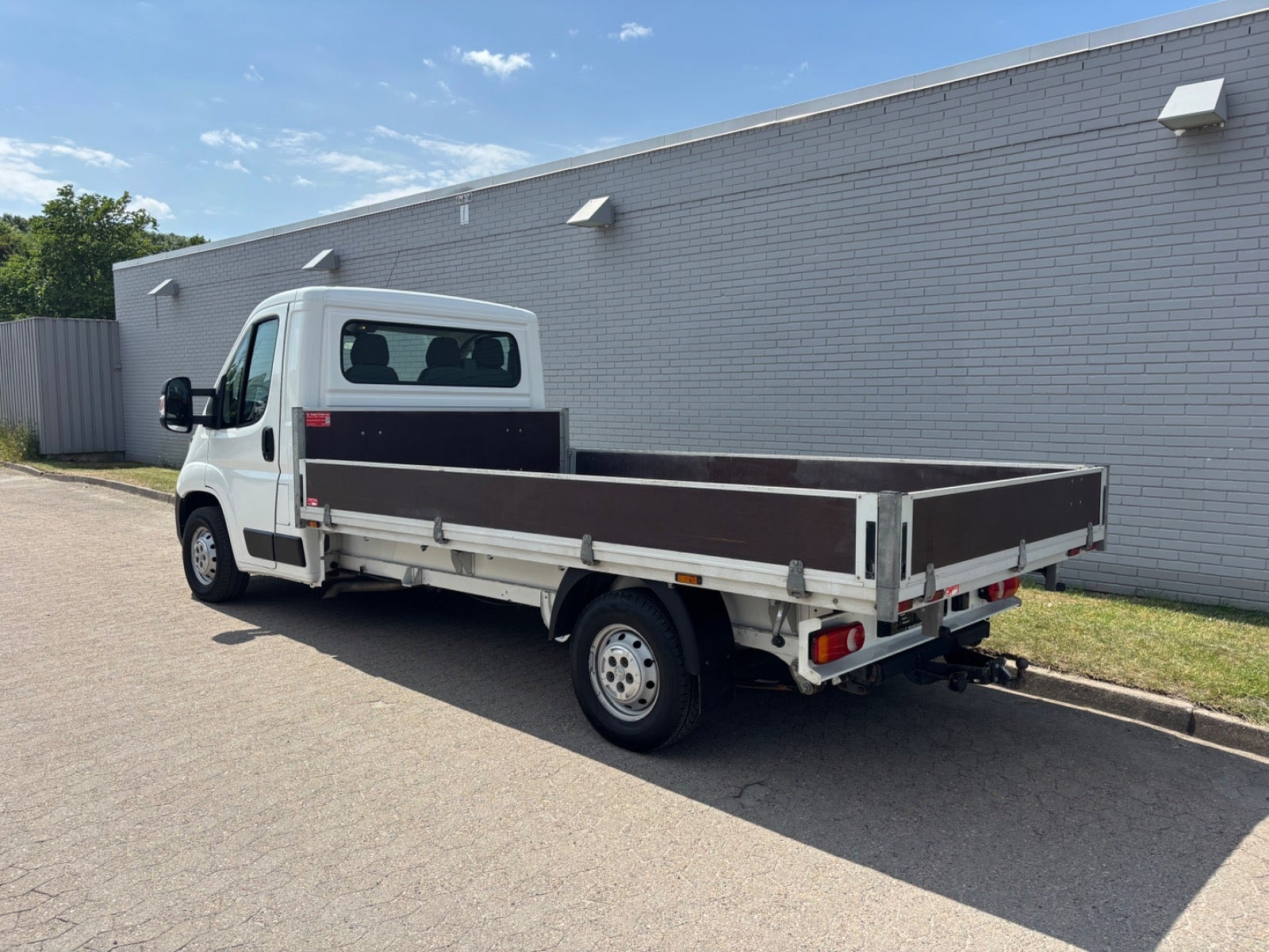 Hvid Peugeot Boxer 335 fra 2020