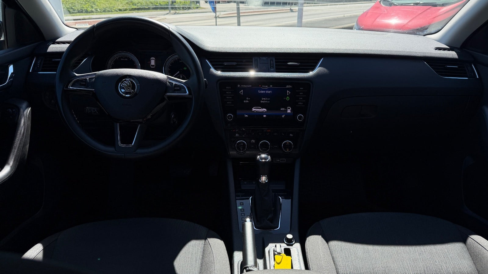 Sort Skoda Octavia fra 2020