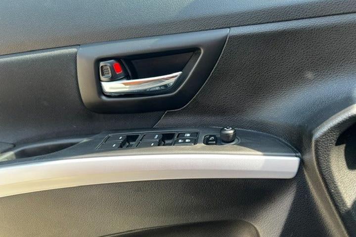 Bronze Suzuki S-Cross fra 2021