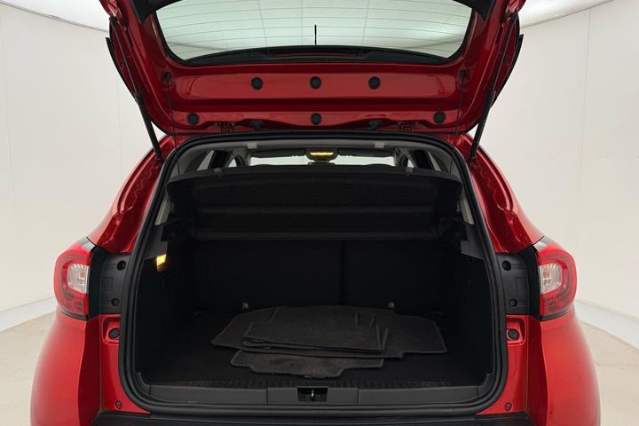 Rød Renault Captur fra 2016