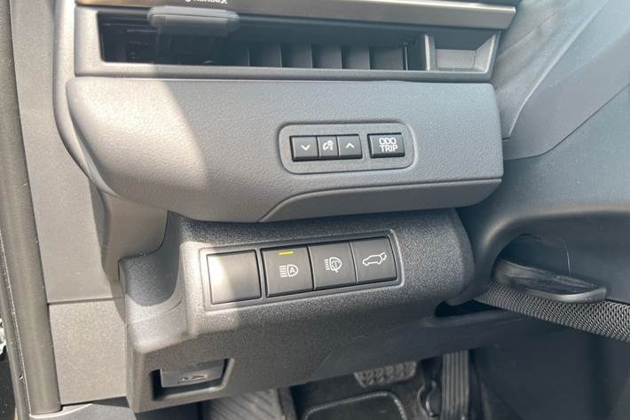Sort Toyota bZ4X Touring fra 2026