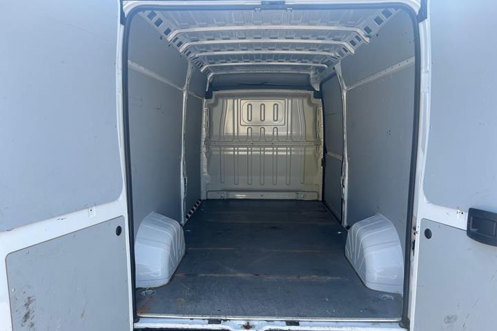 Hvid Fiat Ducato fra 2022
