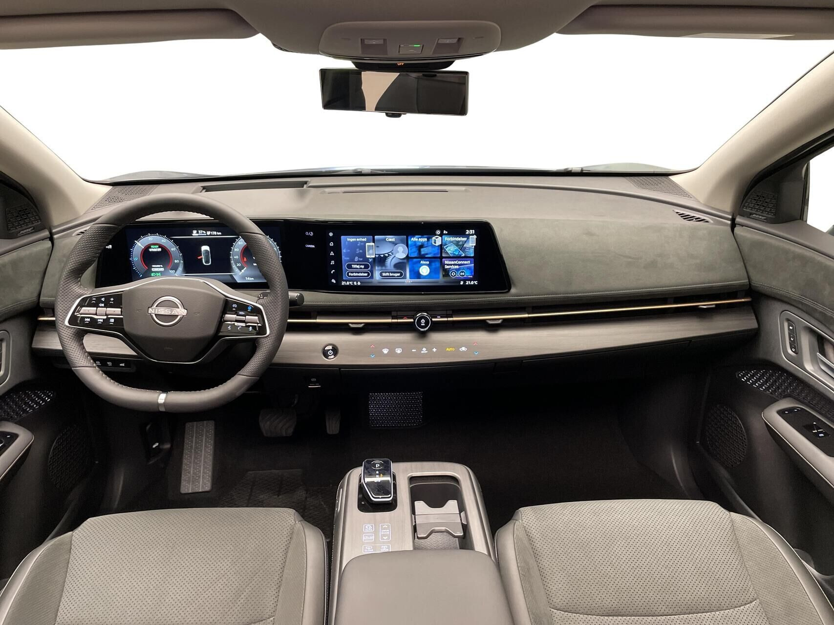 Grå Nissan Ariya fra 2026