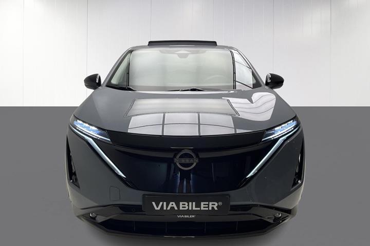 Grå Nissan Ariya fra 2026