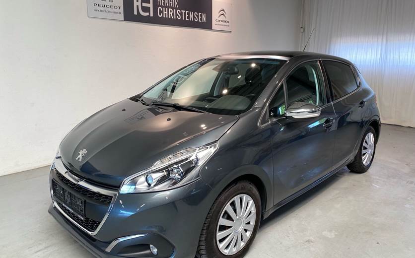 Peugeot 208 1,6 BlueHDi Allure Sky 100HK 5d