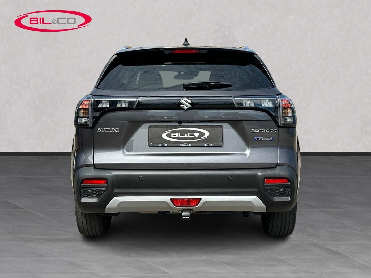 Sort Suzuki S-Cross fra 2023