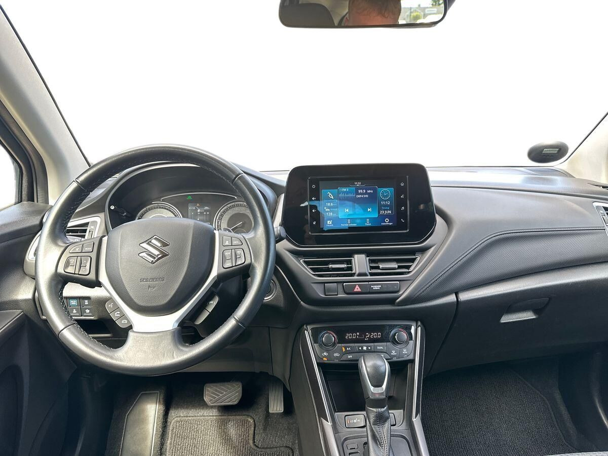 Sort Suzuki S-Cross fra 2023