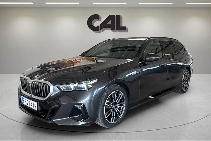 Sort BMW i5 fra 2026