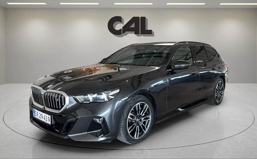 BMW i5 eDrive40 Touring EL 340HK Stc Aut.
