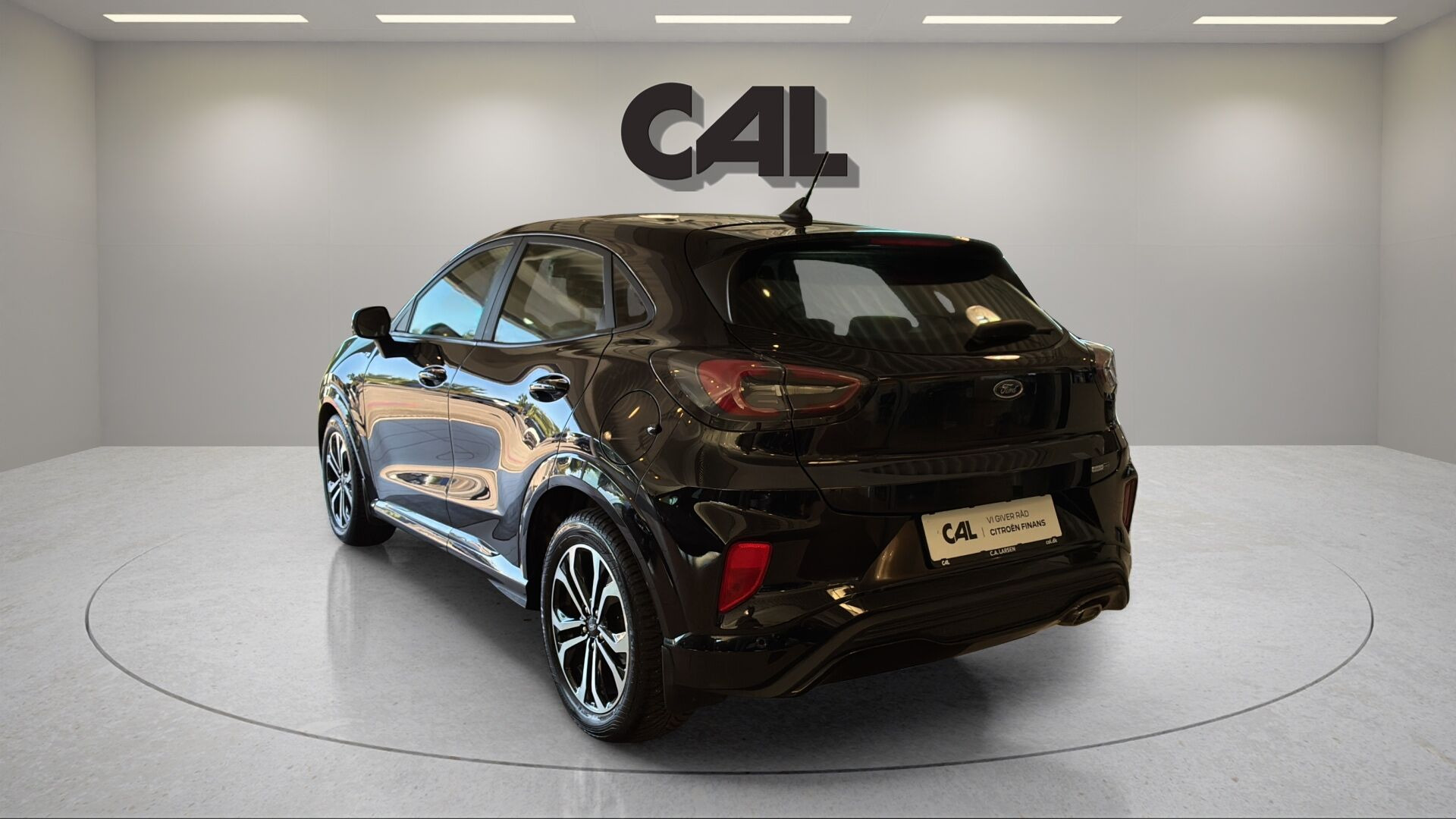 Sort Ford Puma fra 2020