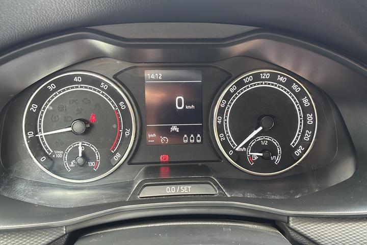Blå Skoda Kamiq fra 2023