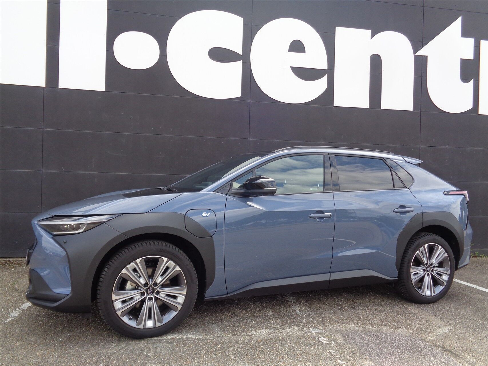 undefined Subaru Solterra fra 2025