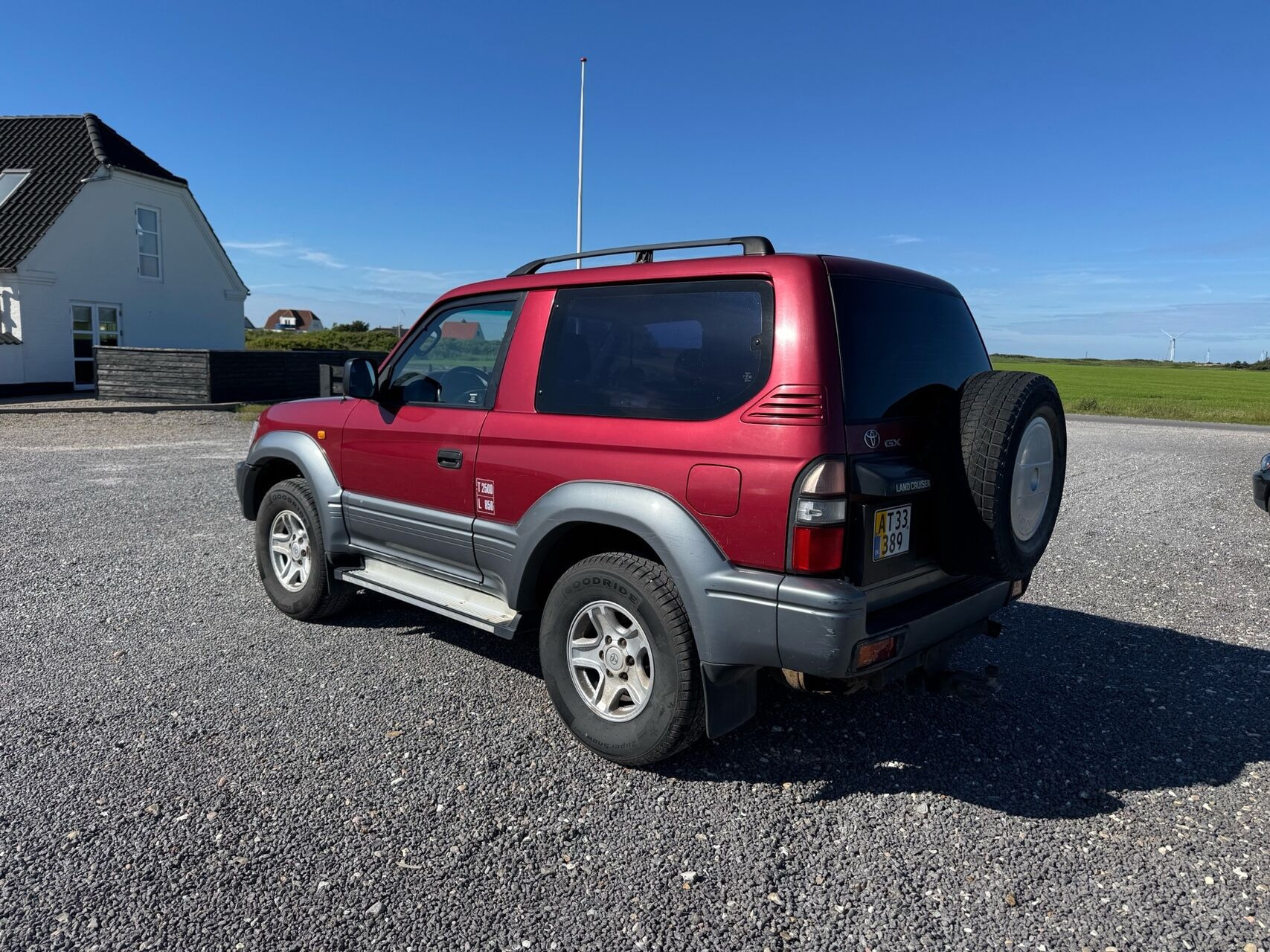 undefined Toyota Landcruiser GX90 fra 1998 set udefra