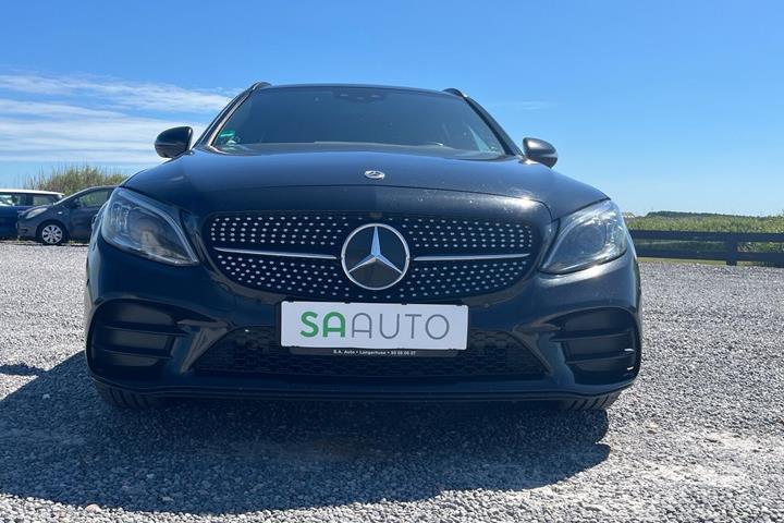 Sort Mercedes C300 de fra 2020