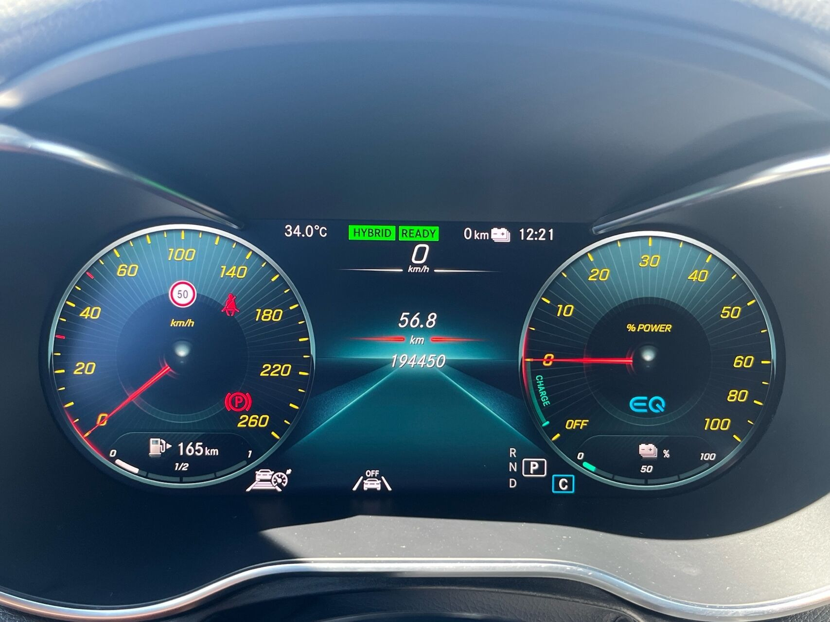 Sort Mercedes C300 de fra 2020