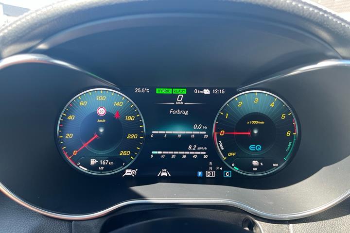 Sort Mercedes C300 de fra 2020