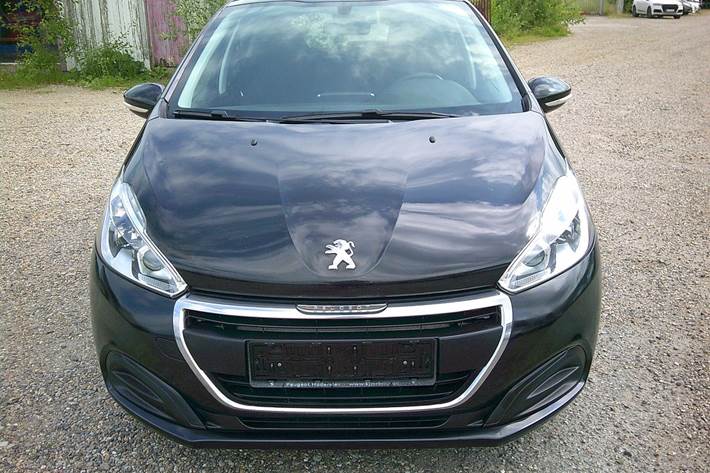 undefined Peugeot 208 fra 2018