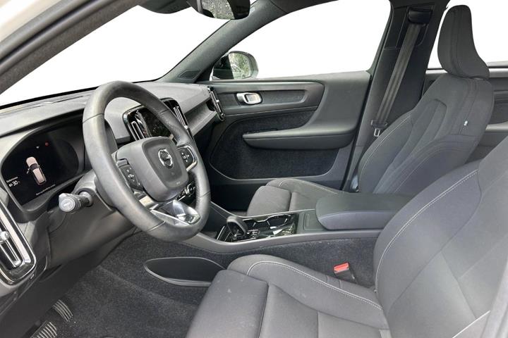 Hvid Volvo XC40 fra 2022